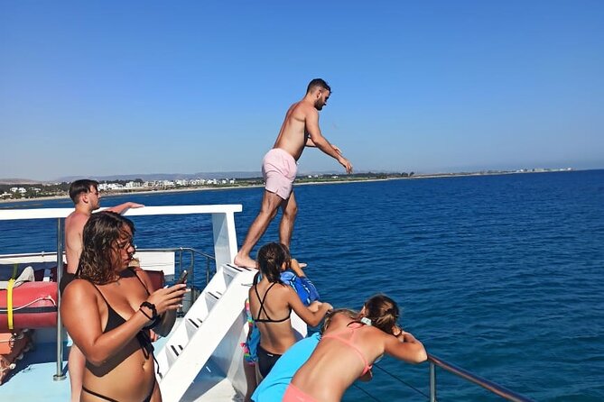 2.5 hour Glass Bottom Boat Trip, Snorkeling, Sliding and Fun - Price value: what you’re really paying for at $36.20