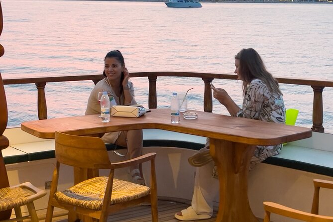 Aerosa Sunset Afternoon Guided Cruise with Dinner in Cyprus - Food and drinks on board: what you can expect to actually eat