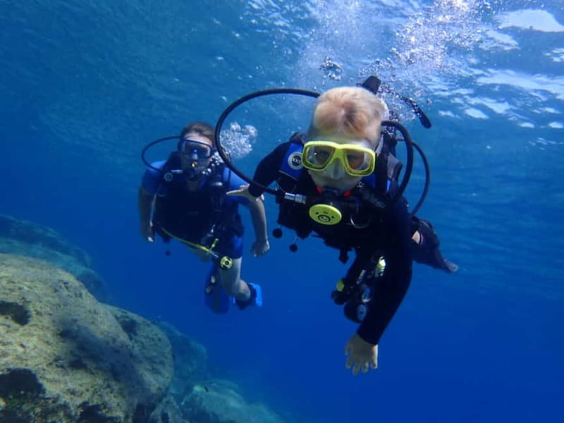 Cyprus: Introductory Scuba Lesson and Dive with Transfer - The 20 to 30 Minute Theory Lesson That Gets You Ready