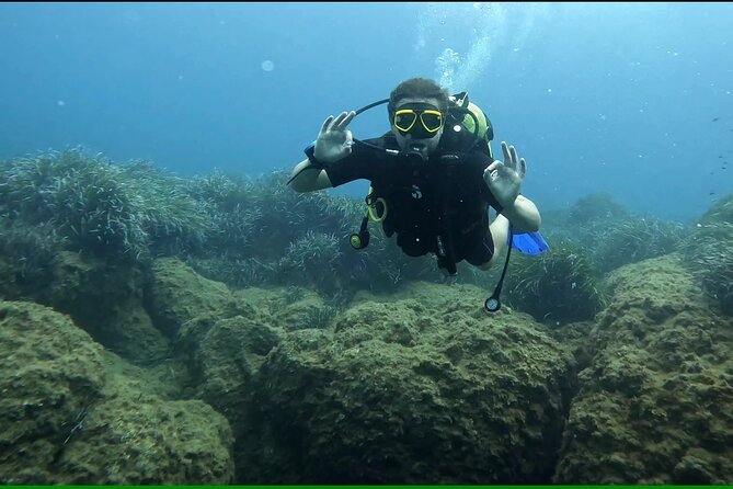Discover SCUBA Diving with Pissouri Bay Divers - Step one on land: paperwork, SCUBA basics, and safety habits
