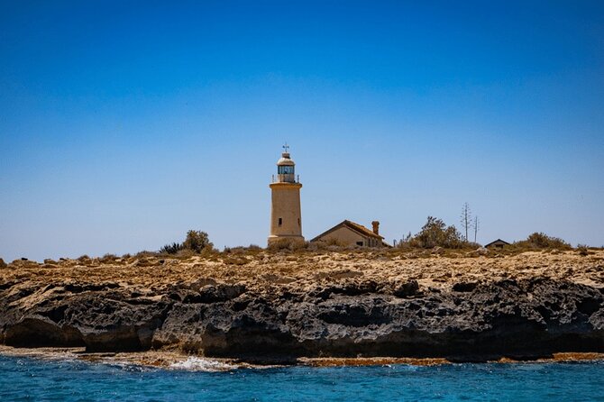 Discovery Sightseeing Boat Trip from Agia Napa - Captain and crew commentary: jokes, context, and keeping the ride moving
