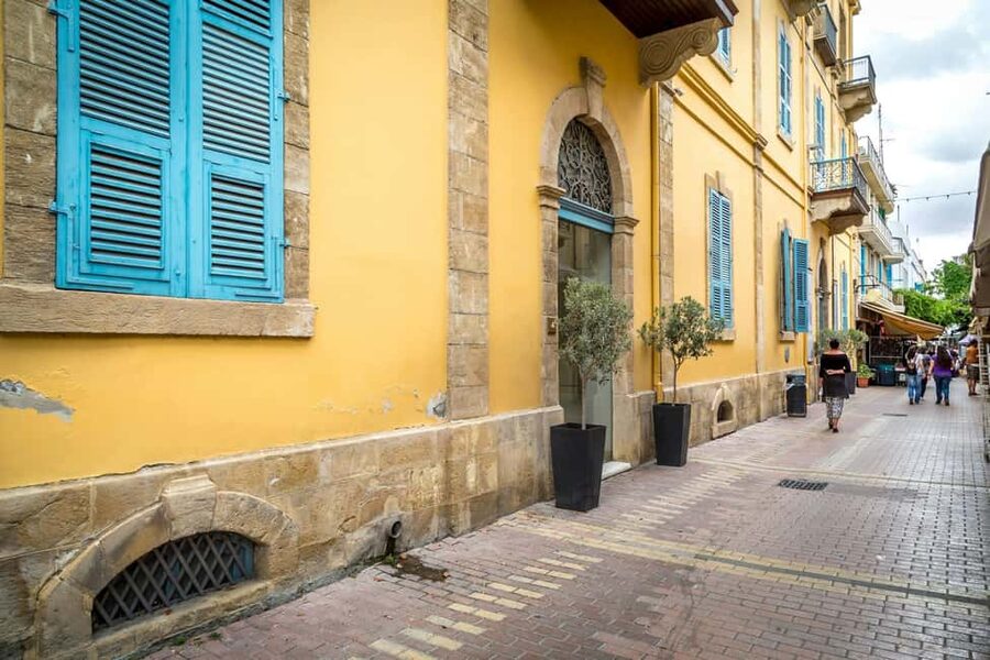 From Ayia Napa/Protaras: : Walking tour of Nicosia - Coming back to the south on Ledra Street