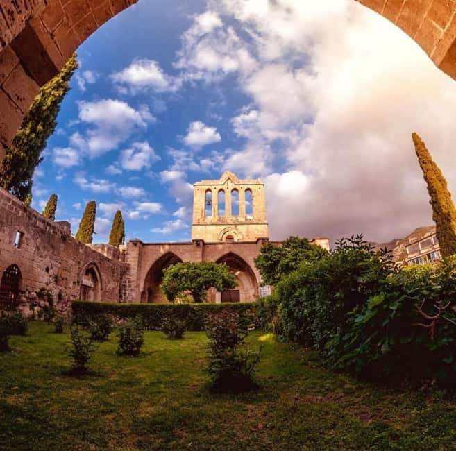 From North Cyprus: Kyrenia, St Hilarion Castle, Bellapais - Food and the lunch question: what is optional and what you should plan for