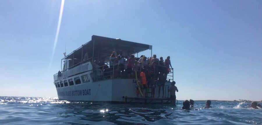 FROM PAPHOS: 1.5 HRS Glass Bottom Boat Cruise with swimming - Onboard comfort and services: bar, showers, and real facilities