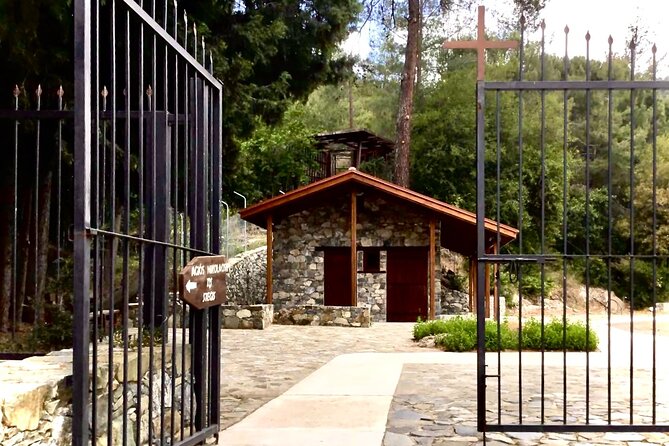 Full Day Tour in Troodos Mountains: Villages & Waterfalls - Pano Platres lunch and mountain village time