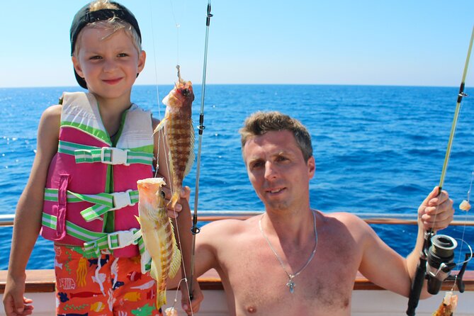 Fun Fishing & Relaxing Cruise at Larnaca Bay - Meeting point, 9:00 am start, and the smooth way you get to the boat