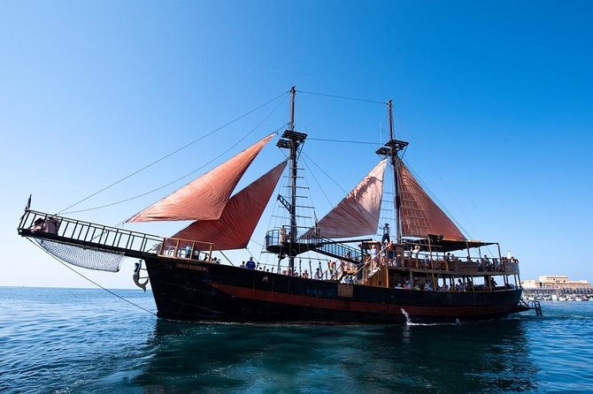 Jolly Roger | Pirates Adventure Cruise - Your 4-hour pirate cruise, starting and ending at Castle 112