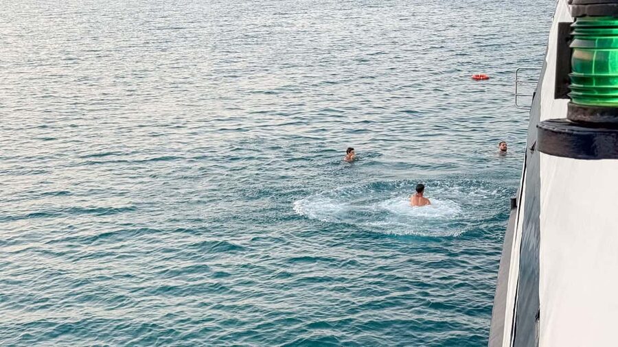 Larnaca: Disco Sunset cruise - Mackenzie Beach swim stop: 30 minutes to cool off and reset