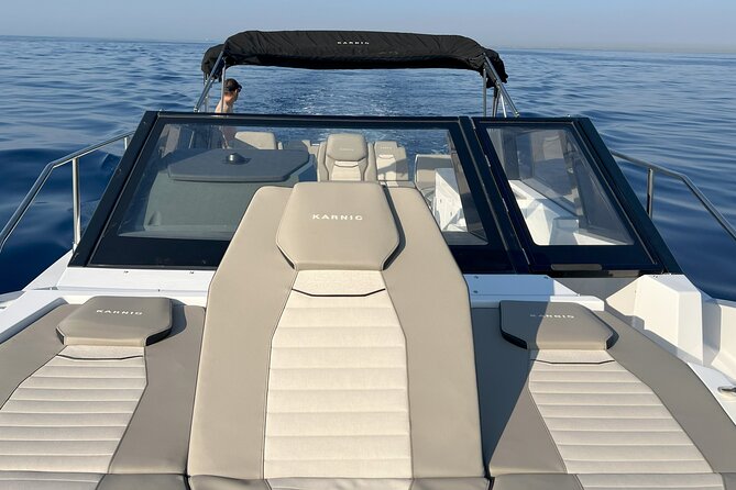 Luxury Charter on Blue Lagoon Flyer (Karnic CS10) to Blue Lagoon - Duration range: why it’s listed as 2 to 6 hours