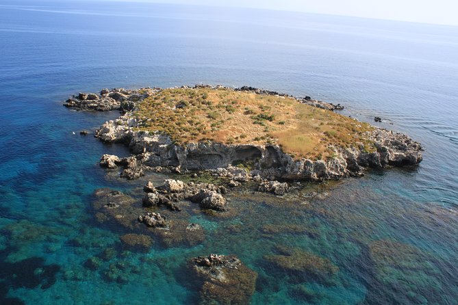 Luxury Eden 18 Private Self-drive boat hire to Blue Lagoon & more - Driving on the Akamas coast: tips for first-time boaters