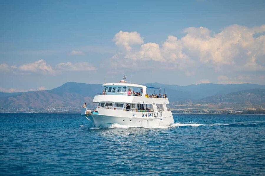 Paphos: Blue Lagoon Afternoon Cruise with Swim, BBQ & Wine - What to pack for a Cyprus boat day in the afternoon heat