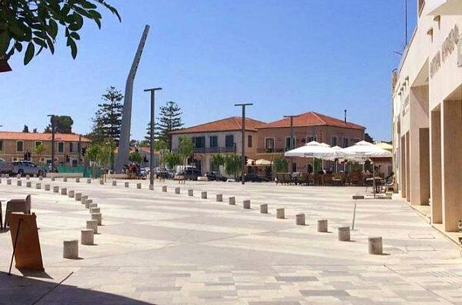 Paphos Half Day Tour Bus Pick Up from Hotels - The guide and group size: what small groups change for your day