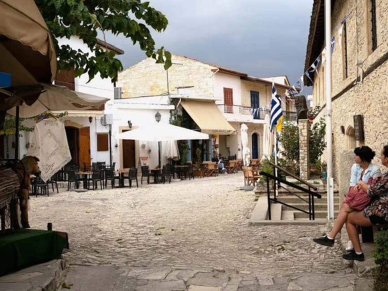 Paphos: Scenic Troodos Mountains Tour with Wine Tasting - Troodos Square and observation stops for mountain views