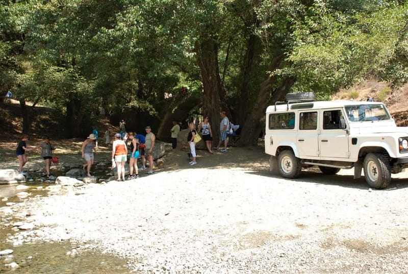 Paphos: Troodos-Kykkos Land Rover Treasure Jeep Safari - Vehicle comfort and ride expectations in an off-road day