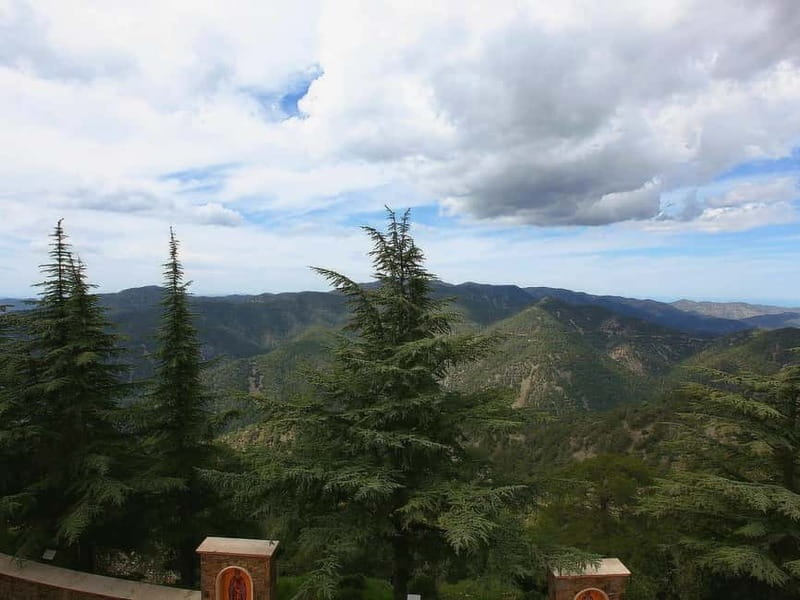 Paphos: Troodos, Omodos & Kykkos Monastery Full-Day Tour - Archbishop Makarios III Tomb on Mount Throni