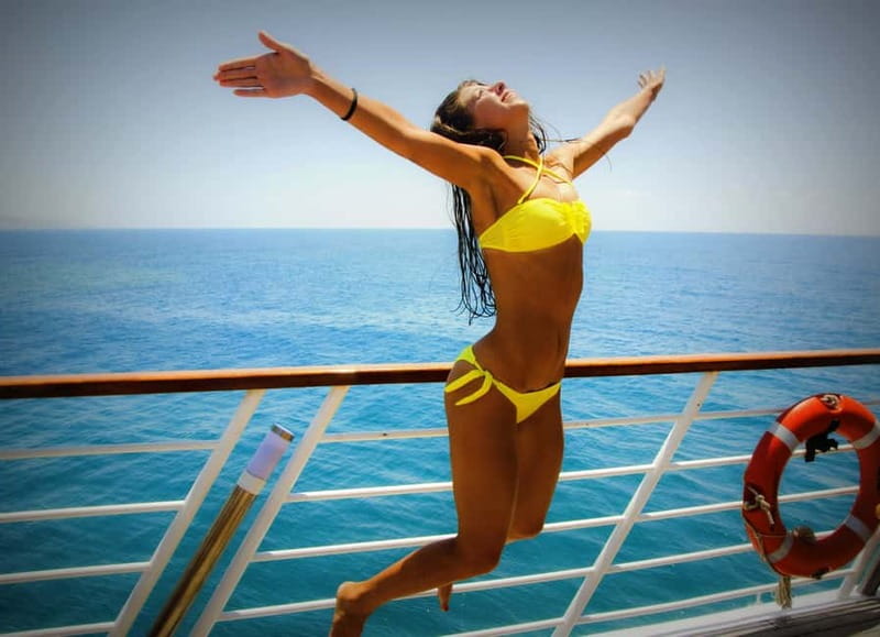 Paphos: Wave Dancer Full Day Sunshine Cruise All Inclusive - BBQ lunch on deck, cakes, and the all-inclusive bar