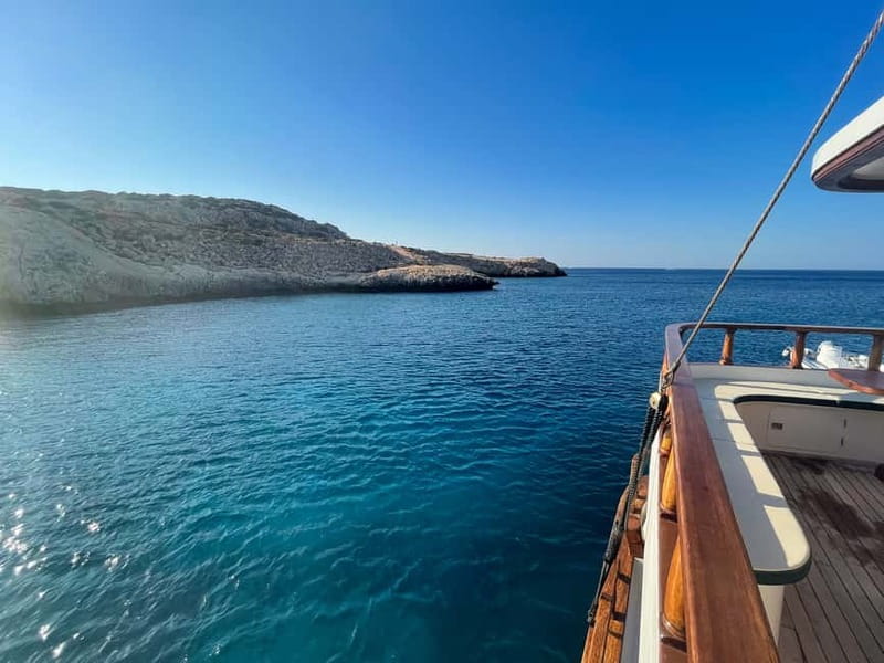 Pernera: Golden Hour Sunset Cruise - From Golden Coast Harbor to the welcome drink and sunbeds