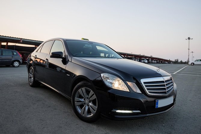Private Transfer: Larnaca Airport to Protaras with return 1-14 pax - Meet the Driver: Flavours Cafe, Name Sign, and the Right Exit