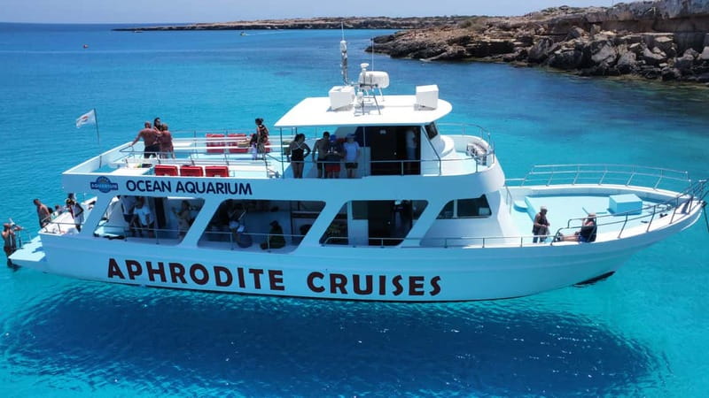 Protaras: Turtle Cove & Blue Lagoon Sunset Cruise - Onboard Vibes: Wi-Fi, Music, and the Return Dance Show