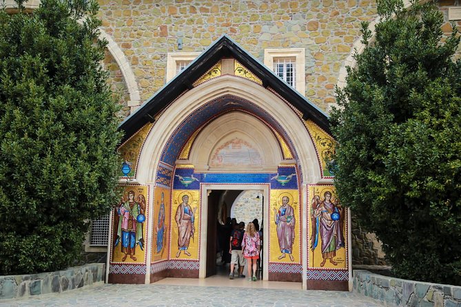 Tour to Troodos, Kykkos Monastery, Omodos and Winery from Paphos - The tight schedule: how the day really moves