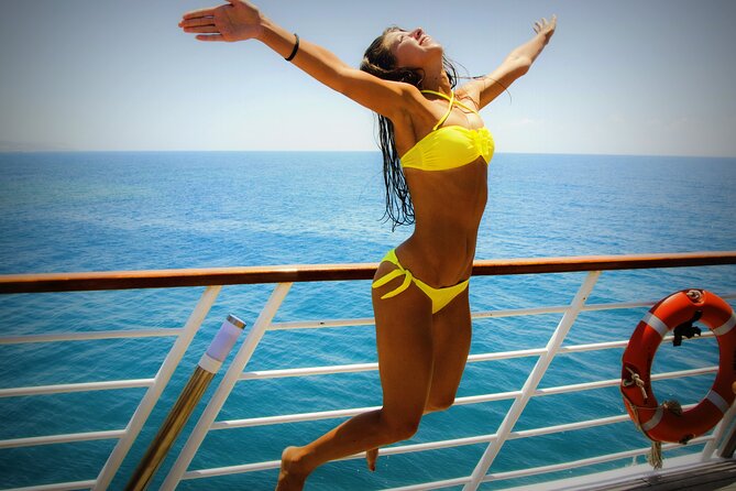Wave Dancer Sunshine Full Day Cruise - All Inclusive - Swim stops and snorkeling gear, without the scramble