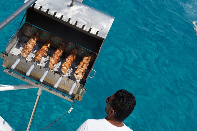 Yellow Boat Cruises: Adults Only Lazy Day Cruise with BBQ - Turtle Cove and “how to act” around sea turtles
